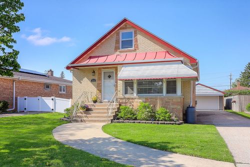 2245 Elizabeth Dr, Broadview, IL, 60155-4609 | Card Image