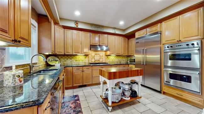 Stainless Steel Appliances | Image 6
