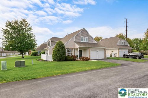 2504 Rolling Green Dr, Macungie, PA, 18062-1469 | Card Image