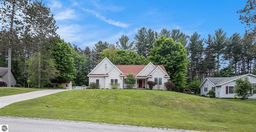 779 Chickadee Ln, Kingsley, MI, 49649-9338 | Card Image