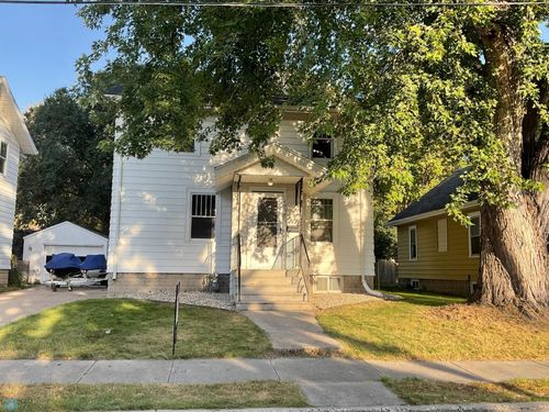 1037 8th St N, Fargo, ND, 58102-3611 | Card Image