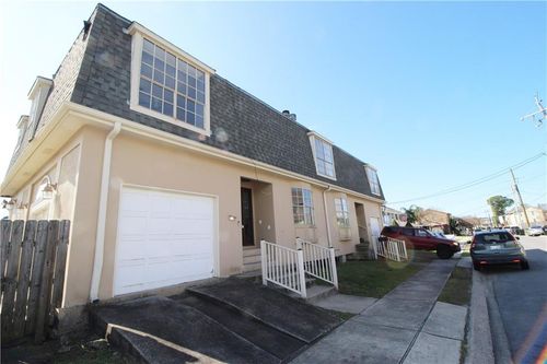 300 33rd St, New Orleans, LA, 70124-1406 | Card Image