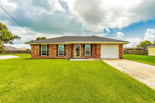 3008 Pinewood Cir, Houma, LA, 70363-7141 | Card Image