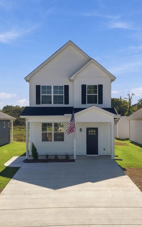 7607 Nightingale Ct, Chattanooga, TN, 37421-7447 | Card Image