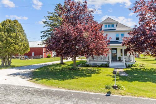 15431 Jambo Creek Rd, Mishicot, WI, 54228-9733 | Card Image