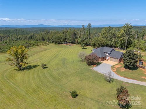 450 Big Gum Ct, Rutherfordton, NC, 28139-7408 | Card Image
