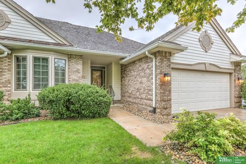 4 Norwood Ct, Council Bluffs, IA, 51503-8434 | Card Image