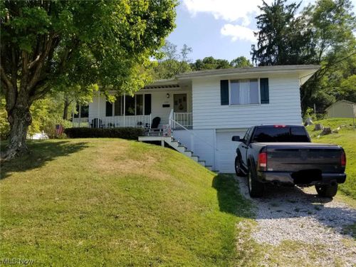 330 N 7th Ave, Paden City, WV, 26159-1804 | Card Image