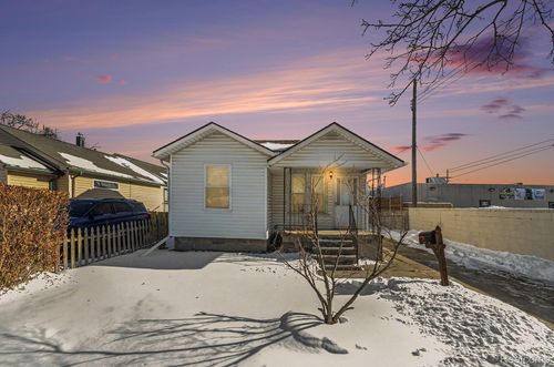 25034 Comfort, Center Line, MI, 48015-1510 | Card Image