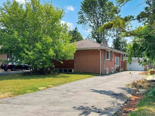 main-17 Dobbin Rd, Scarborough, ON, M1T1C3 | Card Image