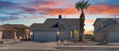 732 Desert Ash Dr, Horizon City, TX, 79928-6483 | Card Image