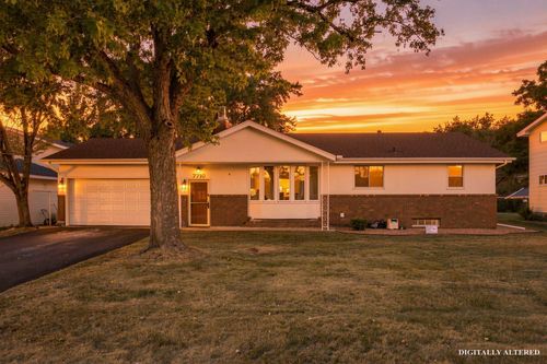 7710 Quincy St Ne, Spring Lake Park, MN, 55432-2744 | Card Image