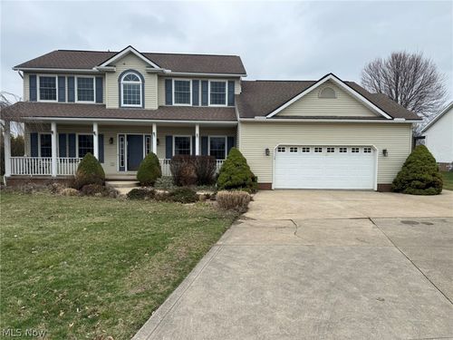 1965 Augusta Dr Se, Massillon, OH, 44646-8886 | Card Image