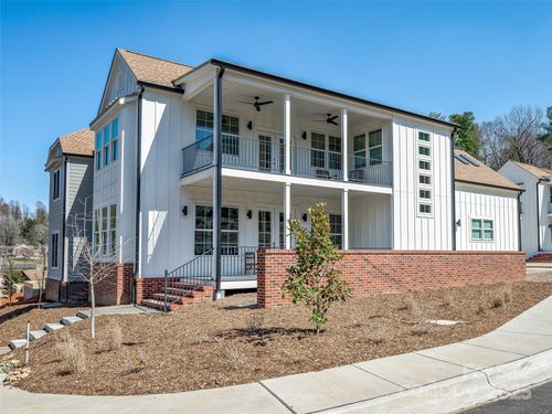 60 Skyvue Ct, Saluda, NC, 28773 | Card Image