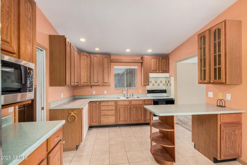 144 Peretz Cir, Morristown, AZ, 85342-9806 | Card Image