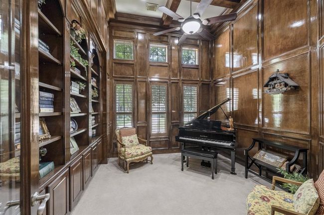 99 S Shawnee Ridge Cir, House other with 4 bedrooms, 4 bathrooms and 3 parking in The Woodlands TX | Image 9