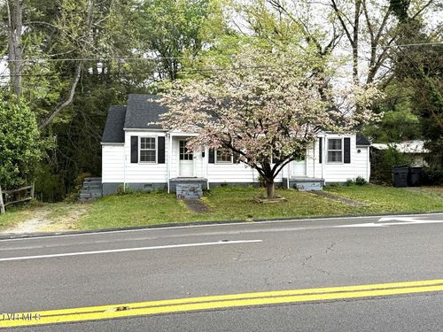 -615-613 Weaver Pike, Bristol, TN, 37620-3672 | Card Image