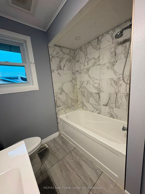 98 Marksam Rd, Guelph, ON, N1H6T2 | Card Image