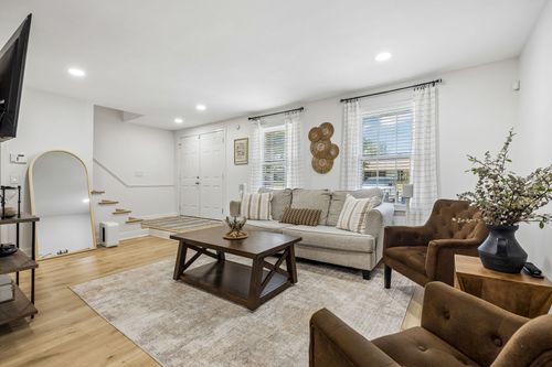 968 Todd Preis Dr, Nashville, TN, 37221-2407 | Card Image