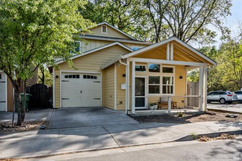 123 Ford Street, Ukiah, CA, 95482 | Card Image