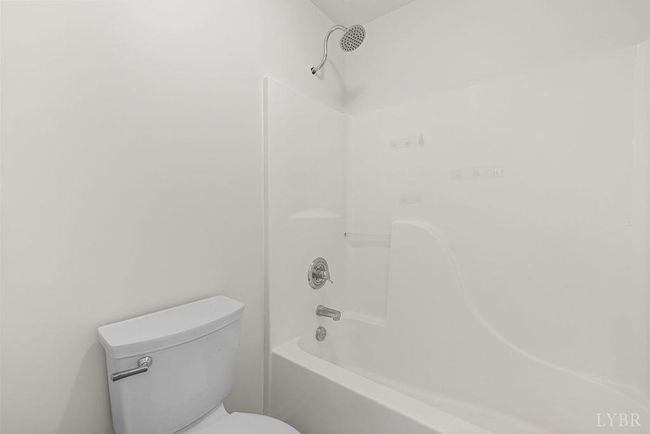 1036 Middle View Dr, Townhouse with 3 bedrooms, 3 bathrooms and null parking in Forest VA | Image 23