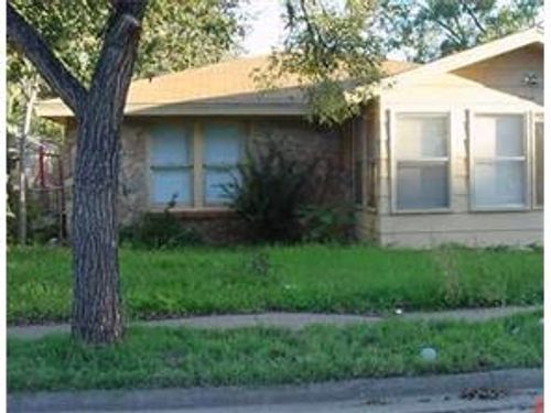 2450 Russell Ave, Abilene, TX, 79605-2052 | Card Image