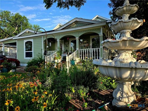 1701 Baylor Ave, Waco, TX, 76706-2016 | Card Image