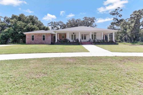 500 Petty Dr, Cantonment, FL, 32533-6326 | Card Image