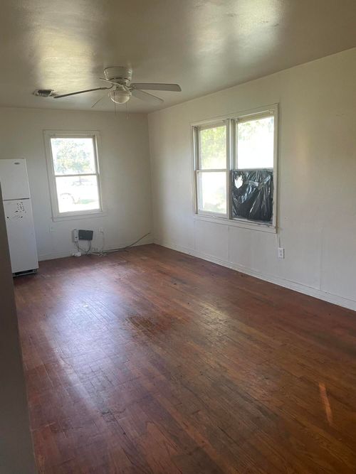 40 W 30th St, San Angelo, TX, 76903-2358 | Card Image