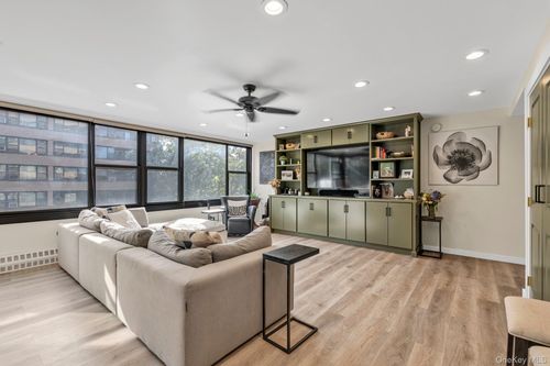 apt-5c-162 9th Ave, Whitestone, NY, 11357-2010 | Card Image