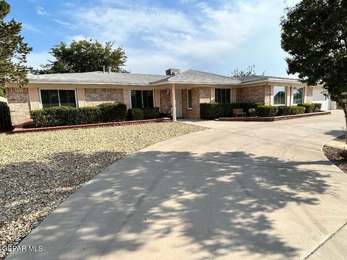 3610 Buxton Dr, Horizon City, TX, 79928-6515 | Card Image