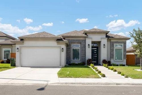 2505 Zinnia St, Mission, TX, 78574-7955 | Card Image
