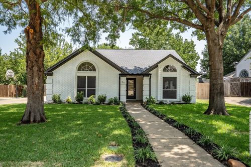 60 Cimarron Dr, Trophy Club, TX, 76262-5209 | Card Image