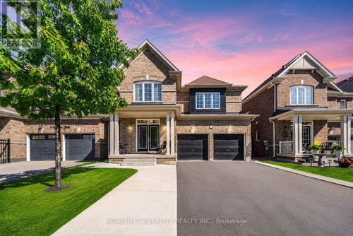 7 Iguana Trail, Brampton (Northwest Brampton), ON, L7A4N2 | Card Image