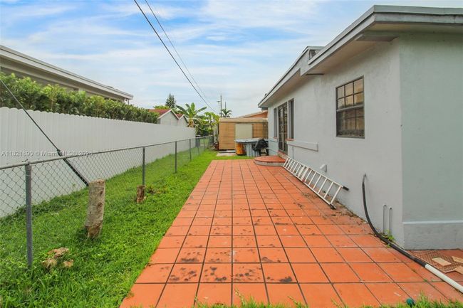 5959 Sw 16 Th Ter, House other with 3 bedrooms, 2 bathrooms and null parking in Miami FL | Image 30