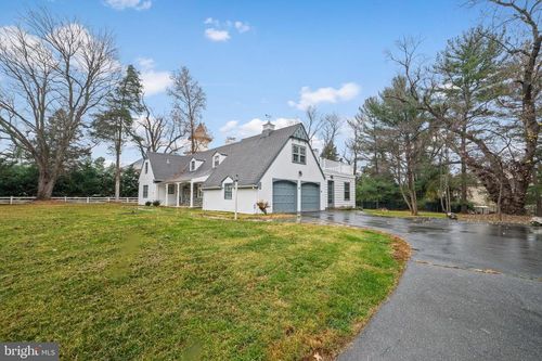 9107 River Rd, POTOMAC, MD, 20854-4627 | Card Image