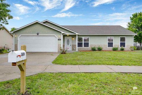 309 Brookvalley Dr, Manhattan, KS, 66502-6661 | Card Image
