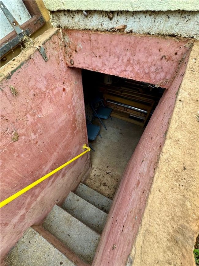 View of stairs | Image 40