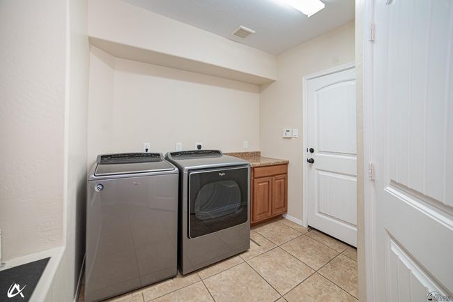 2640 S Barkley Ranch Ave, House other with 5 bedrooms, 3 bathrooms and 3 parking in Yuma AZ | Image 13