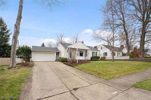 1140 Overlook Dr, Alliance, OH, 44601-3730 | Card Image