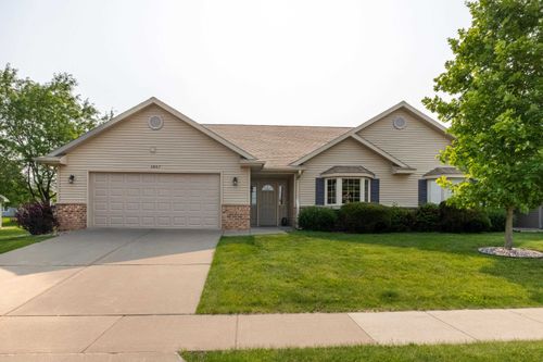 1467 Cody Pkwy, Platteville, WI, 53818-1412 | Card Image