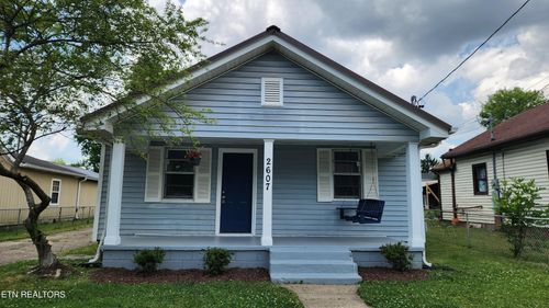 2607 Piedmont St, Knoxville, TN, 37921-7054 | Card Image
