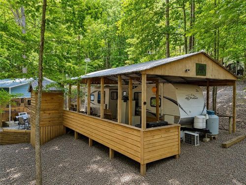 104 13th St, ELLIJAY, GA, 30540-7086 | Card Image