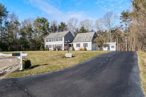12 Thistle Ln, Rochester, MA, 02770-2142 | Card Image
