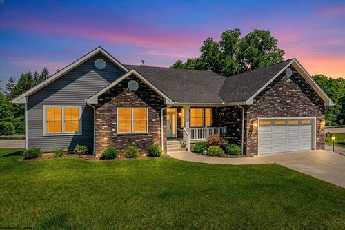 100 Lockwood Dr, Morgantown, WV, 26508 | Card Image