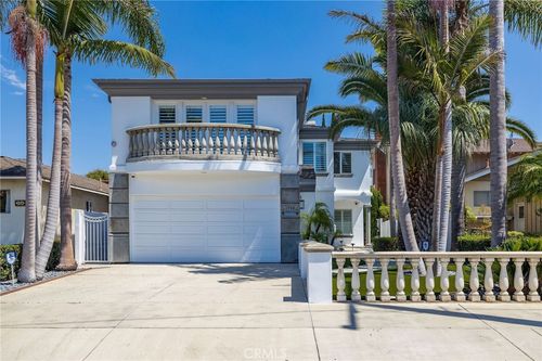 1720 Elm Ave, Manhattan Beach, CA, 90266-5003 | Card Image