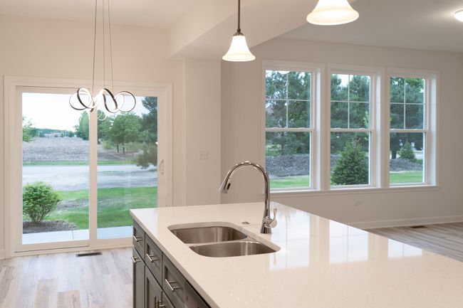 513 Amherst Dr, Townhouse with 3 bedrooms, 3 bathrooms and 4 parking in Sycamore IL | Image 10