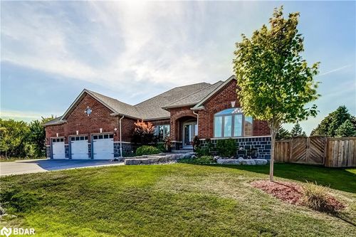 26 Keenan Dr, Loretto, ON, L0G1L0 | Card Image