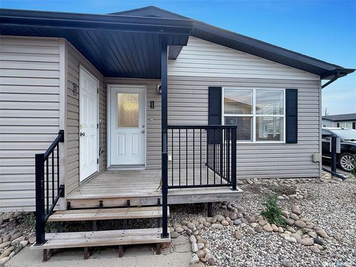 12-1275 South Railway Avenue E, Swift Current, SK, S9H5P3 | Card Image