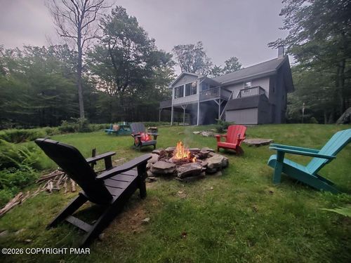 1061 Ridge Dr, Gouldsboro, PA, 18424-8162 | Card Image